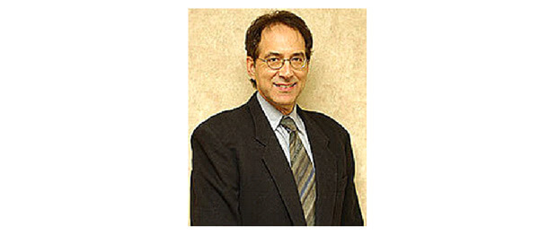 Dr. Martin K. Gelbard是L.A. Alameda Medical Center的教授,和他學習獲益良多。